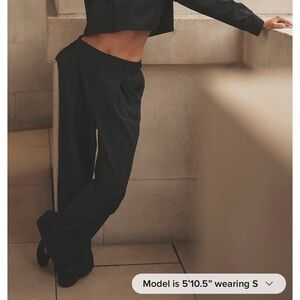 Alo High-Waist Pursuit Trouser (never worn before)